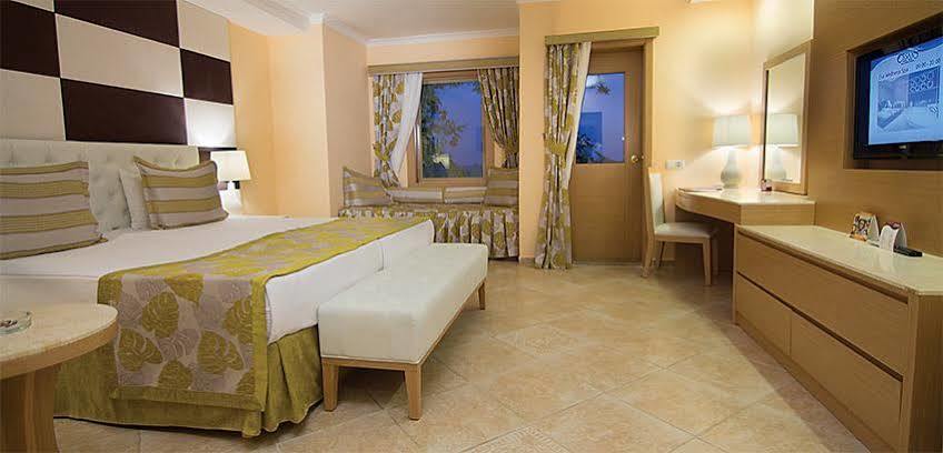 Cesars Belek Hotel Exterior photo